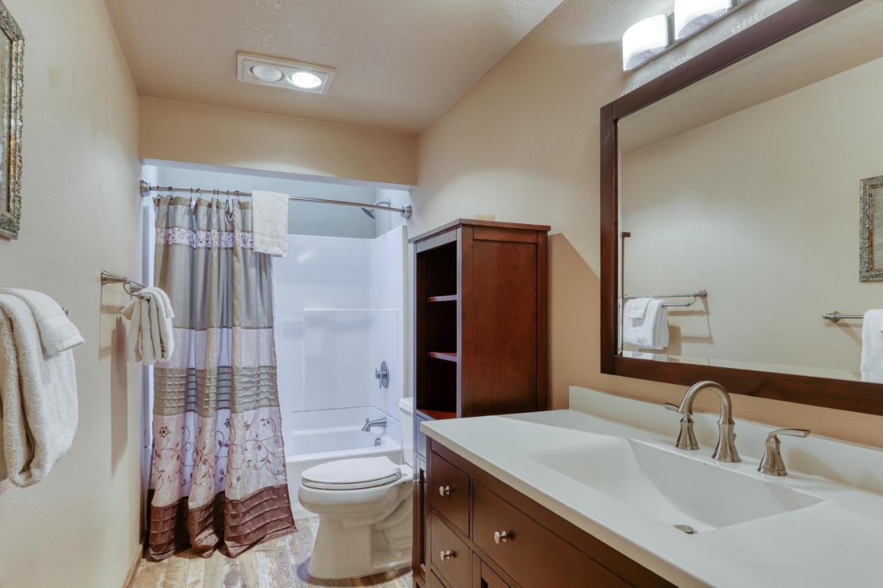 2 Conifer Villa Sunriver Bagian luar foto