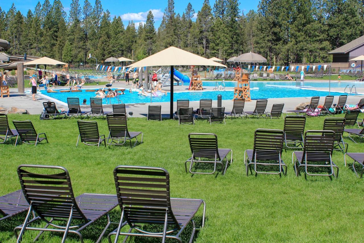 2 Conifer Villa Sunriver Bagian luar foto